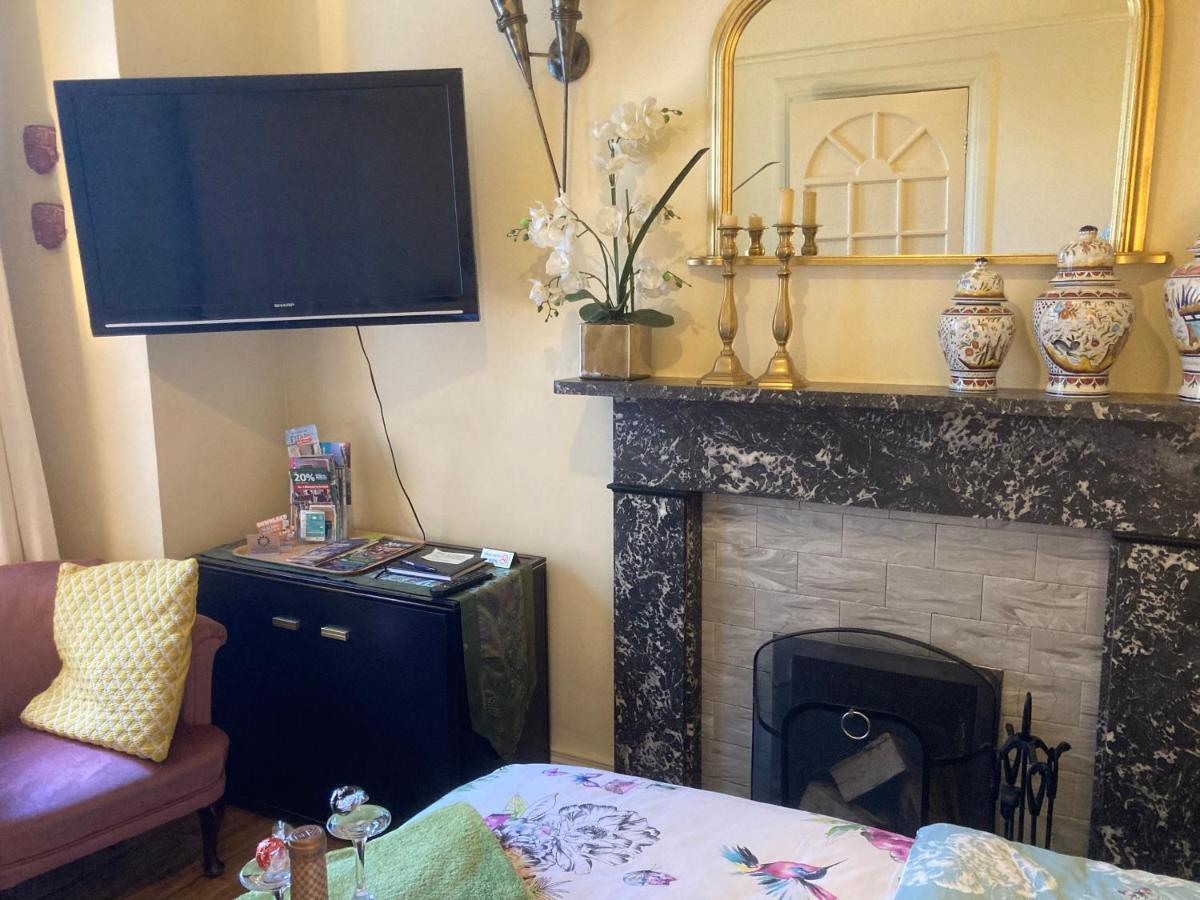 Mountroyal Victorian Studio Self Catering Apartment 3 Belfast Eksteriør billede